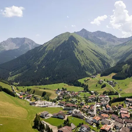 شقة Bergresort Berwanger Hof By Alps 4*